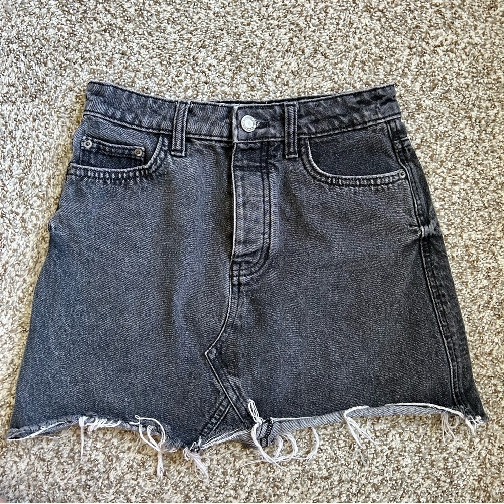 π¦ Bershka Vintage Collection Distressed Denim Black Mini Skirt Size 4